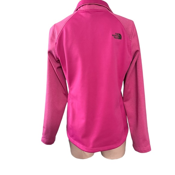 The North Face pink Windwall zip up jacket in Medium. Pockets. - Picture 8 of 15